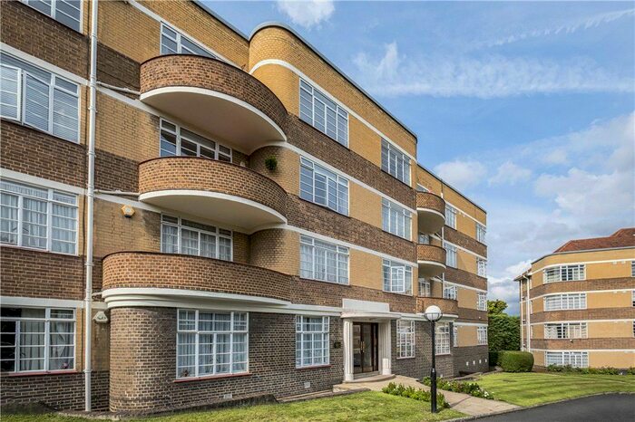 4 Bedroom Flat To Rent In Heath Rise, Kersfield Road, London, SW15