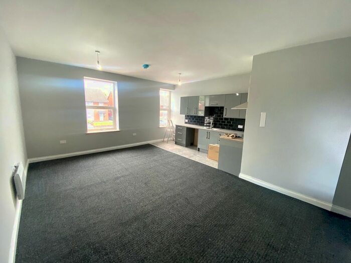 2 Bedroom Flat To Rent In Saffron Lane, Leicester, LE2