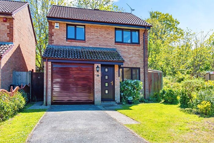 3 Bedroom Detached House For Sale In Barle Close, West End, Southampton, SO18