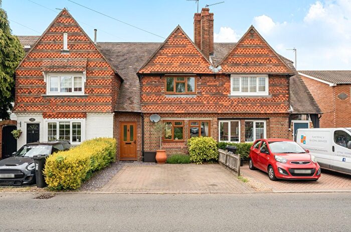 2 Bedroom Terraced House For Sale In Headley Road East, Woodley, Reading, RG5