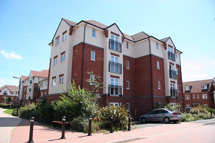 2 Bedroom Flat To Rent In Causton Gardens, Eastleigh, SO50