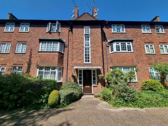 2 Bedroom Flat To Rent In Derby Lodge, East End Road, N3