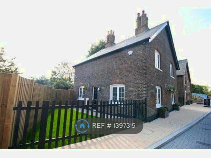 3 Bedroom Semi-Detached House To Rent In Railway Cottages, Twickenham, TW1