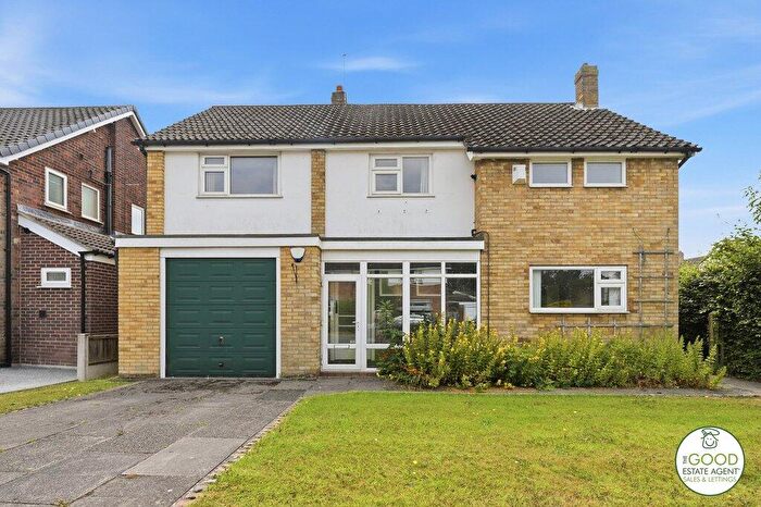 4 Bedroom Detached House For Sale In Willow Drive Handforth, Wilmslow, SK9