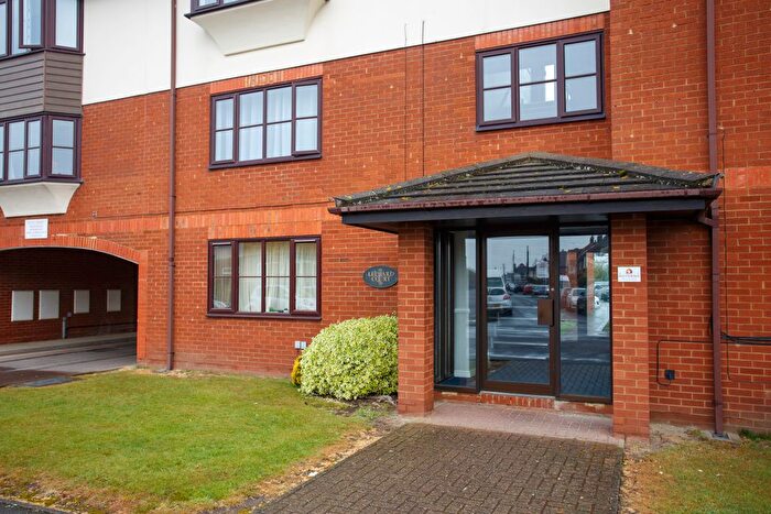 1 Bedroom Flat To Rent In Leeward Court, St. Andrews Road, Felixstowe, Suffolk, IP11