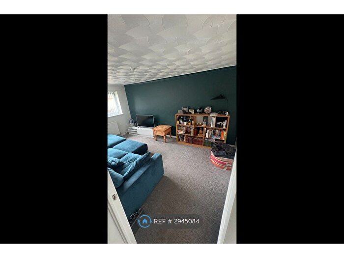 2 Bedroom Flat To Rent In Windmill Court, Norwich, NR3