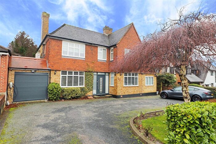 5 Bedroom Detached House To Rent In Bourne End Road, Northwood, HA6