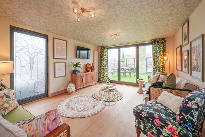 2 Bedroom Flat For Sale In Teller's Secret Lofthouse, - Broad Street, Bristol, BS1