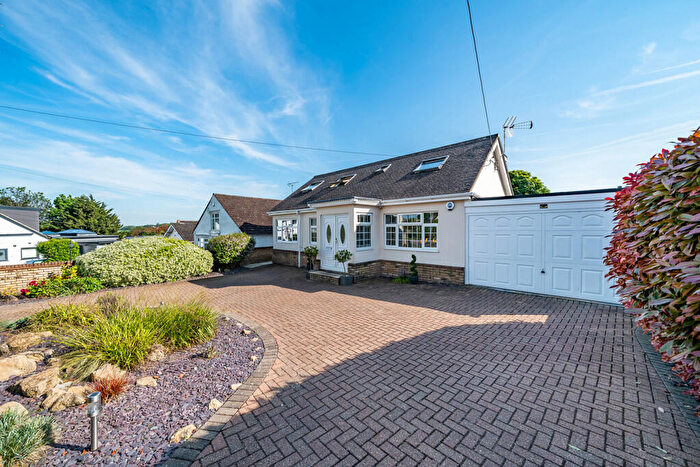 5 Bedroom Detached House For Sale In Top Dartford Road, Hextable, Swanley, BR8