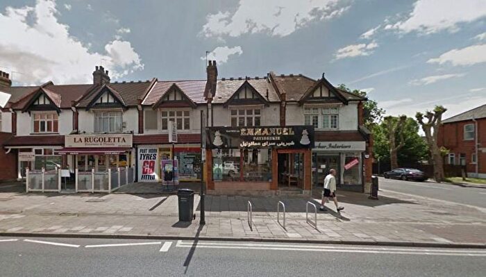 1 Bedroom Flat To Rent In Ballards Lane, London, N12