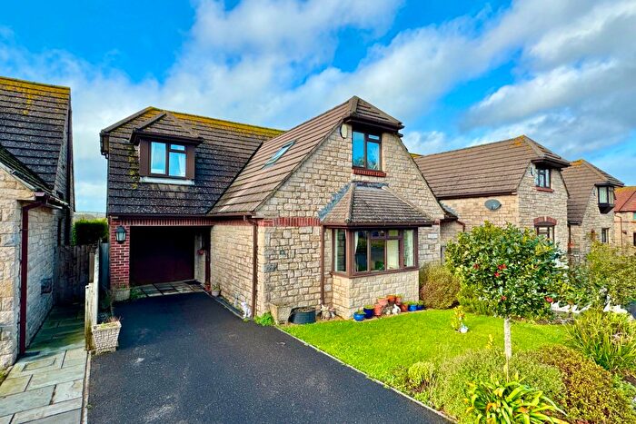 3 Bedroom Detached House For Sale In Cauldron Barn Road, Swanage, BH19