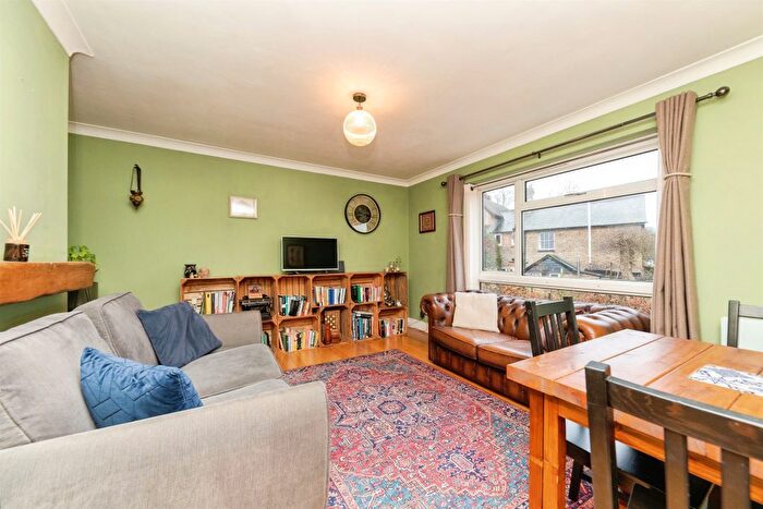 2 Bedroom Flat For Sale In Vicarage Lane, Waterford, Hertford, SG14