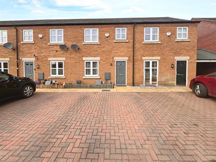 3 Bedroom Terraced House For Sale In Patina Way, Swadlincote, DE11