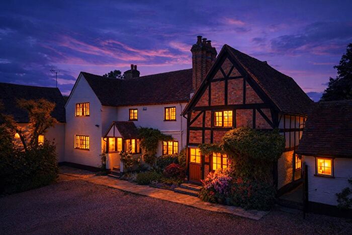 7 Bedroom Farmhouse For Sale In Wapping Lane, Beoley, Worcestershie, B98