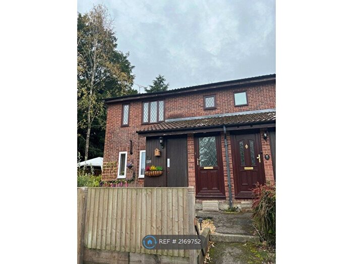 Studio To Rent In Trefoil Close, Waterlooville, PO7