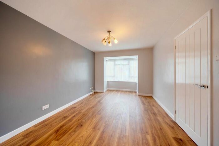3 Bedroom End Of Terrace House To Rent In Maidenhead, Berkshire, SL6