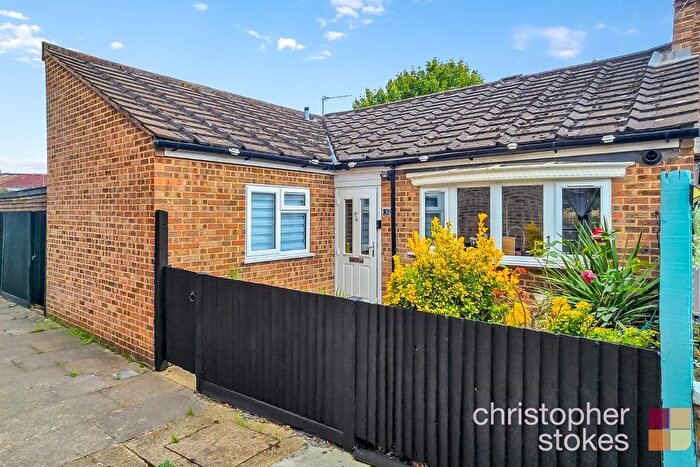 3 Bedroom Semi-Detached Bungalow For Sale In Cavell Road, Cheshunt, Hertfordshire, EN7