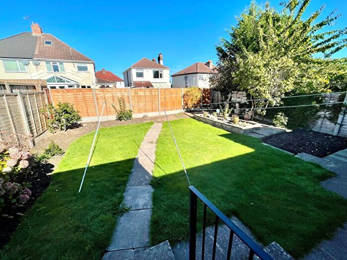 2 Bedroom Semi-Detached House For Sale In Greensway, Wednesfield, Wolverhampton, WV11