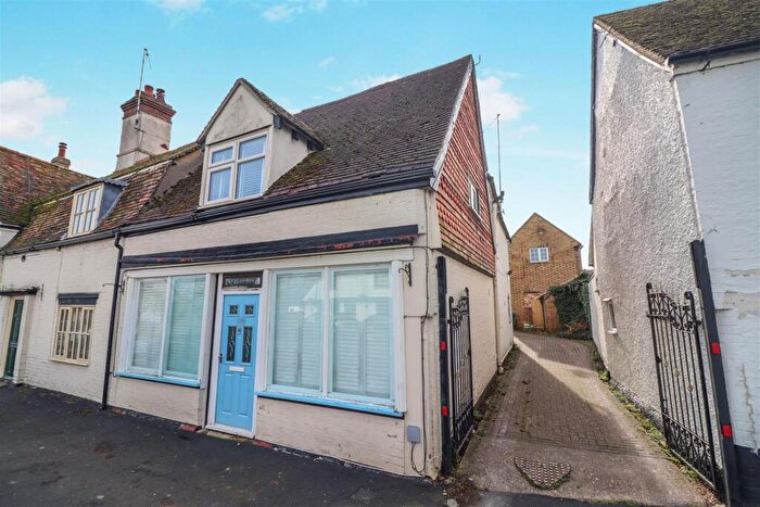 2 Bedroom Apartment For Sale In High Street, Spaldwick, Huntingdon, Cambs, PE28