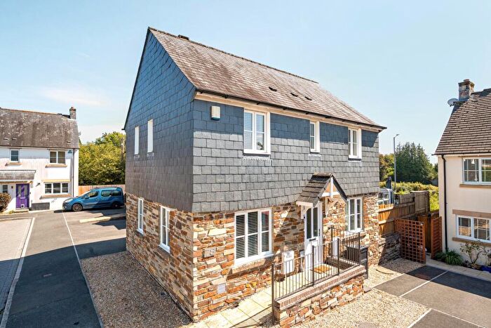 3 Bedroom Detached House For Sale In Boconnoc Avenue, Callington, Cornwall, PL17