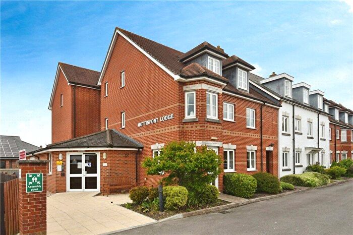 1 Bedroom Apartment To Rent In Alma Road, Romsey, Hampshire, SO51