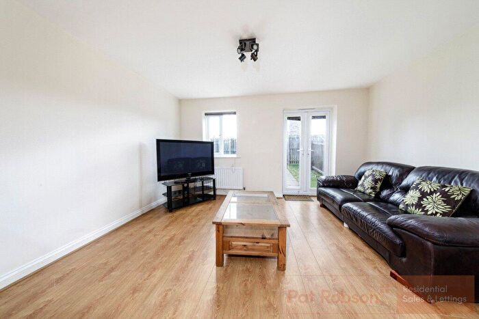 2 Bedroom House To Rent In Edenbridge Crescent, Longbenton, Newcastle Upon Tyne, NE12