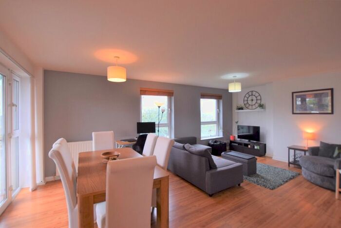 2 Bedroom Flat To Rent In Lindsay Road, Leith, Edinburgh, EH6