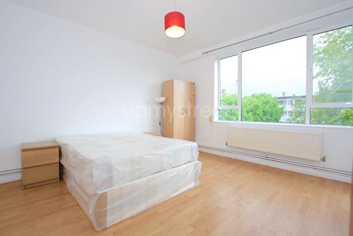4 Bedroom Flat To Rent In Inwood Court, Rochester Square, NW1