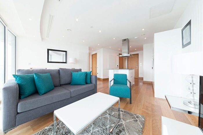 2 Bedroom Flat To Rent In Crossharbour Plaza, Canary Wharf, E14