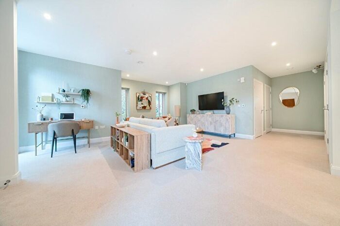 2 Bedroom Retirement Property To Rent In Clarence Street, Cheltenham, Gloucestershire, GL50