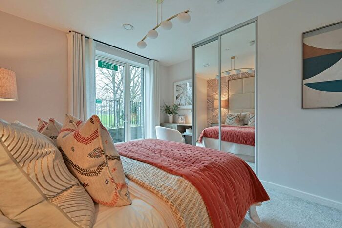 2 Bedroom Flat For Sale In Northwick Parkside, Harrow, HA1