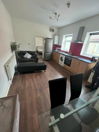 1 Bedroom Flat To Rent In Heron Street, Fenton, Stoke-On-Trent, ST4