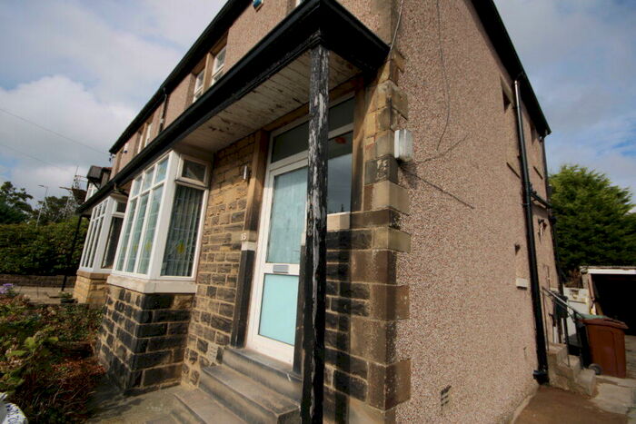 3 Bedroom Semi-Detached House To Rent In Norman Avenue, Eccleshill Bradford, BD2