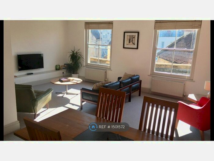 2 Bedroom Flat To Rent In The Shambles, Bradford On Avon, BA15
