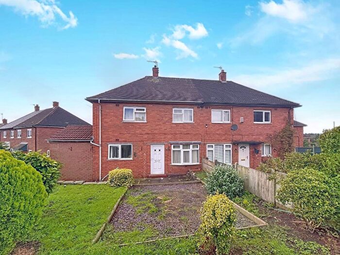 3 Bedroom Semi-Detached House To Rent In Pinfold Avenue, Stoke-On-Trent, ST6