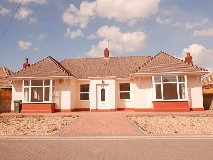 3 Bedroom Bungalow To Rent In Dickenson Road, Weston Super Mare, North Somerset, BS23