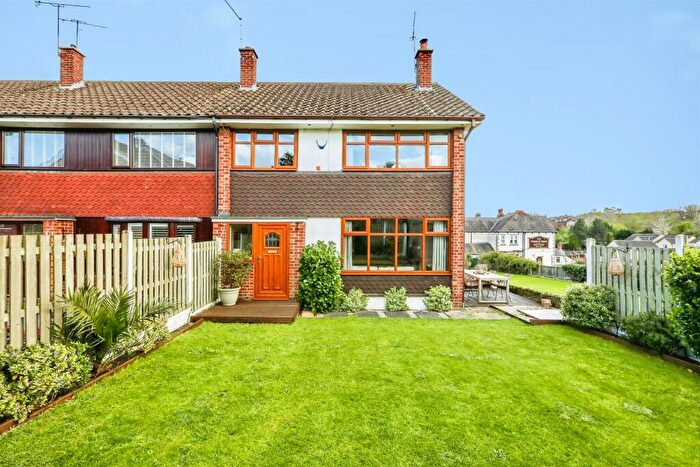 3 Bedroom Town House For Sale In Sough Hall Avenue, Thorpe Hesley, Rotherham, S61