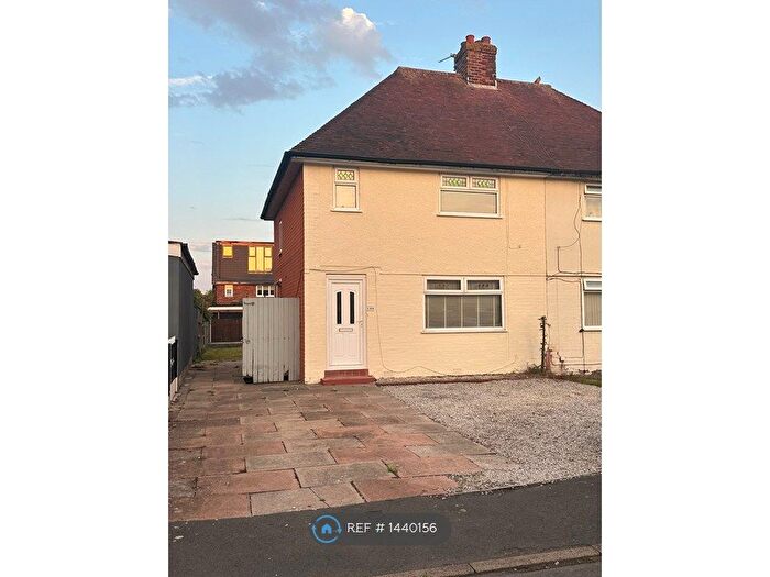 3 Bedroom Semi-Detached House To Rent In Central Avenue, Southport, PR8