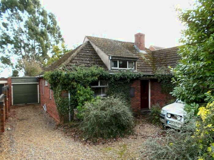 3 Bedroom Detached Bungalow For Sale In Maidenhall, Highnam, Gloucester