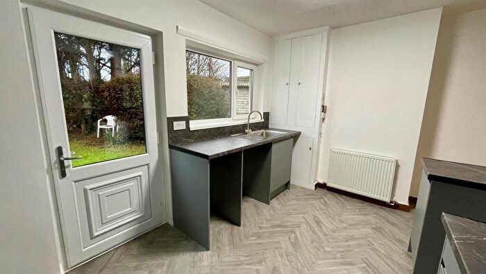 2 Bedroom Semi-Detached Bungalow For Sale In Church Close, Penrhyn Bay, Llandudno, LL30