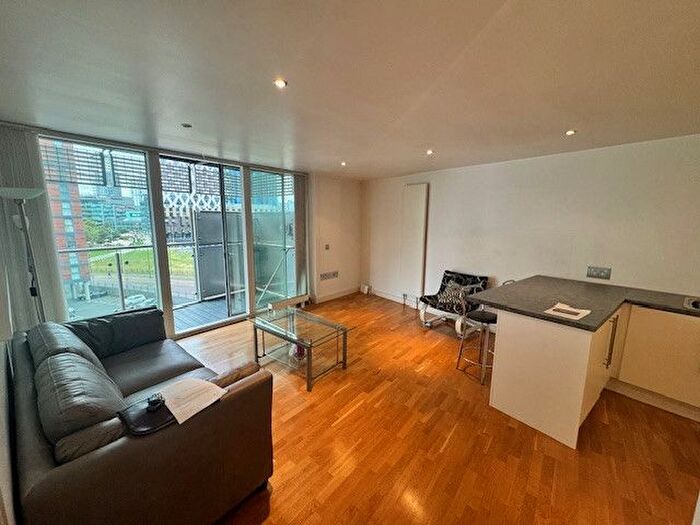 1 Bedroom Flat To Rent In Nv Buildings, The Quays, Salford, Lancashire, M50