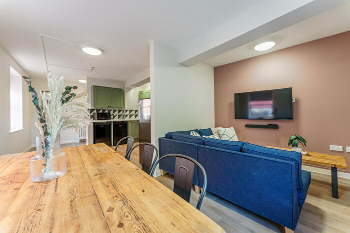 5 Bedroom Property To Rent In Flat, Isca Lofts, Exeter, EX4