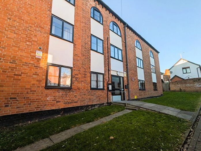 1 Bedroom Flat To Rent In Chapel House, Swilgate Road, Tewkesbury, GL20