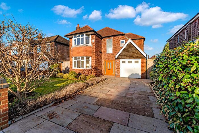 4 Bedroom Detached House For Sale In Selsey Avenue, Sale, M33