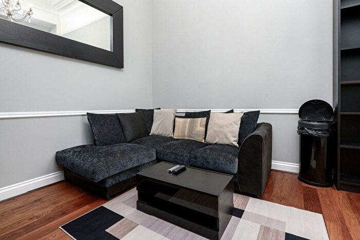 1 Bedroom Flat To Rent In Earl's Court, SW5