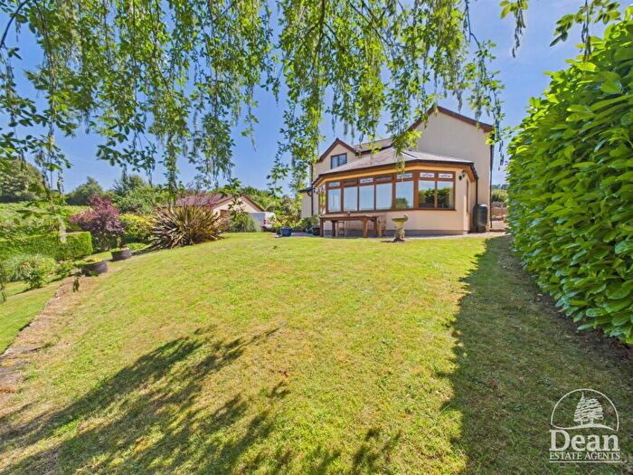 3 Bedroom Cottage For Sale In Varnister, Ruardean, GL17