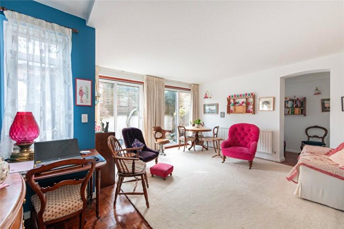 Apartment For Sale In Flask Walk, London, NW3