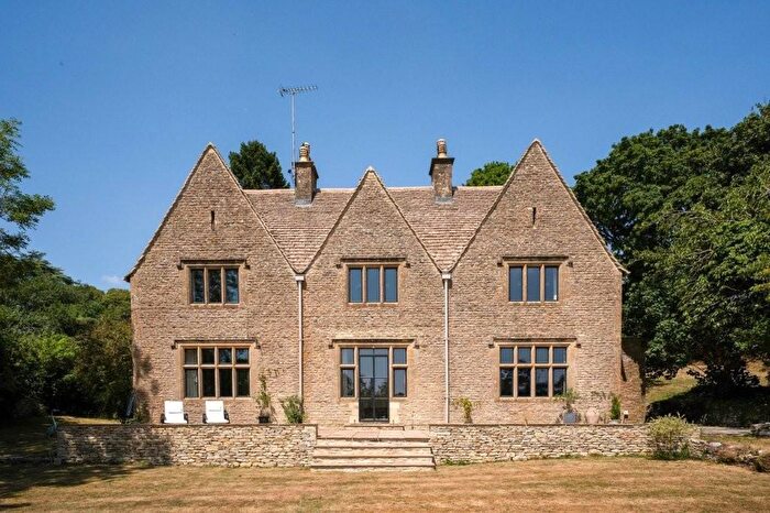 3 Bedroom Cottage To Rent In Calmsden, Gloucestershire, GL7