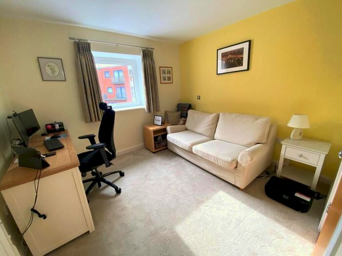 2 Bedroom Terraced House To Rent In Gleneagle Road, London, SW16