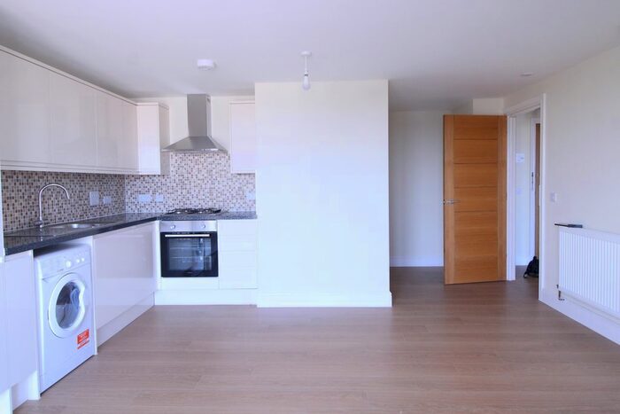 1 Bedroom Flat To Rent In Charter House, High Road, IG1